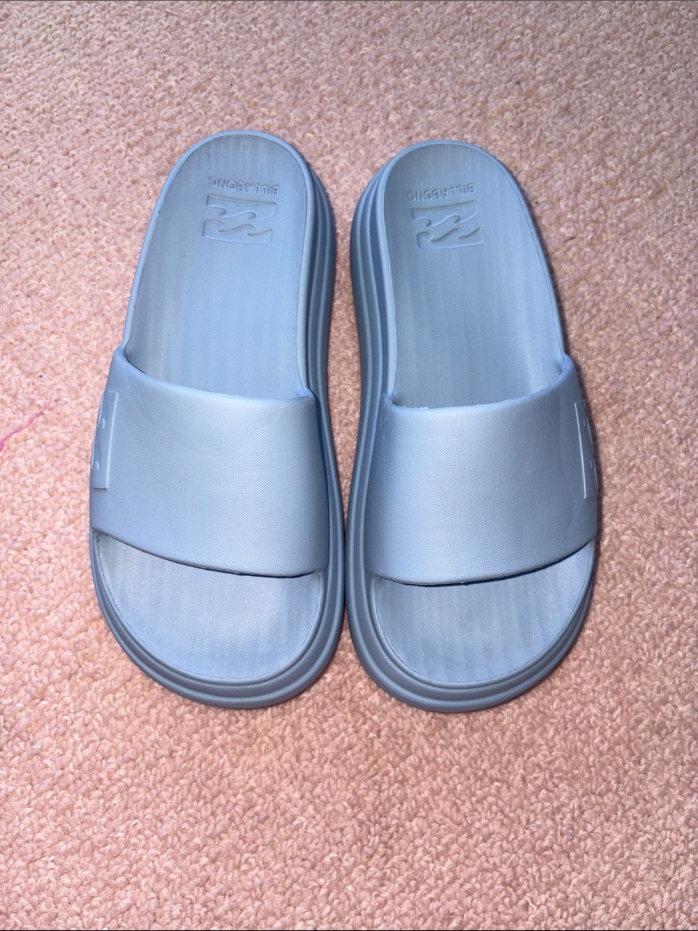 Billabong slides! Like new!